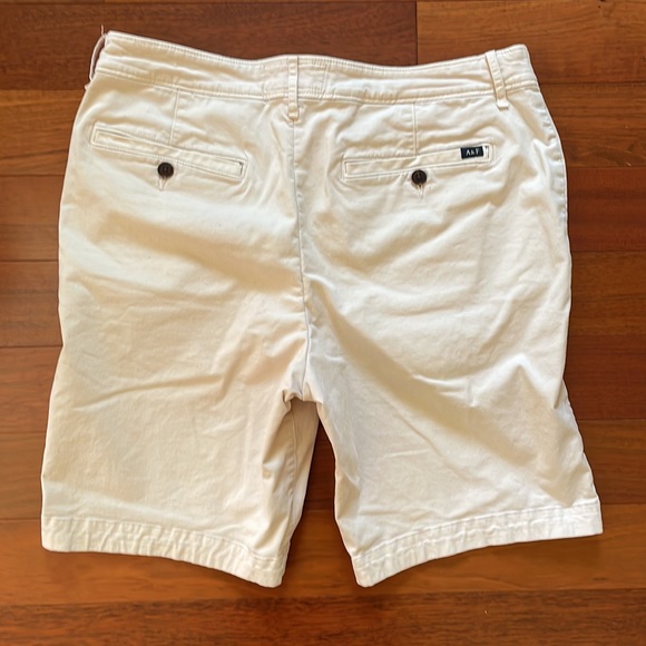 Abercrombie & Fitch Shorts - Picture 2 of 3